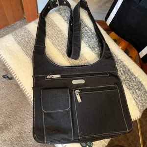 Baggallini Crossbody Black Bag Multi Zipper and Compartments Super Cute